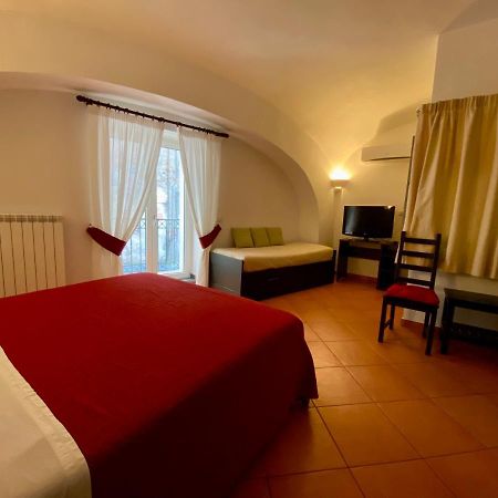 Borgo Belvedere Panzió Nápoly Kültér fotó