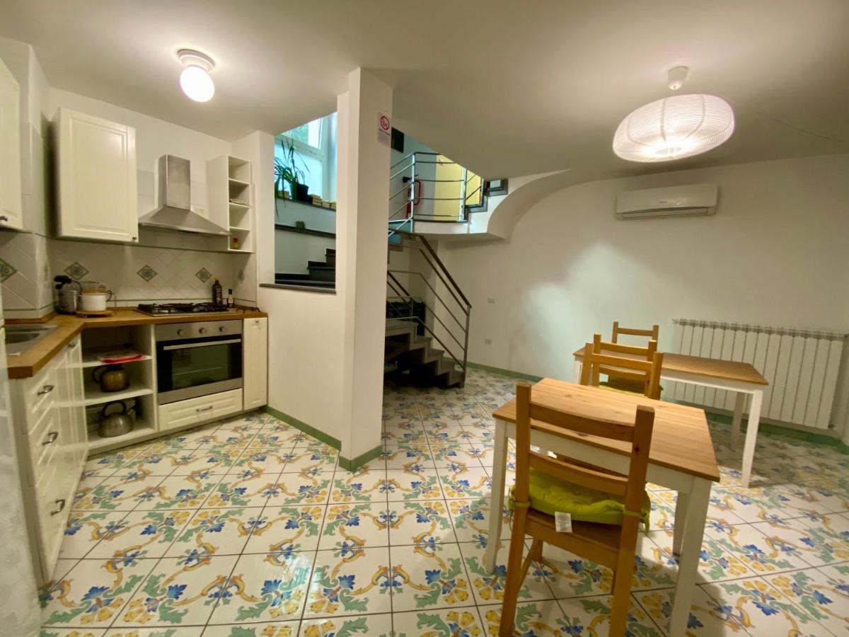 Borgo Belvedere Panzió Nápoly Kültér fotó