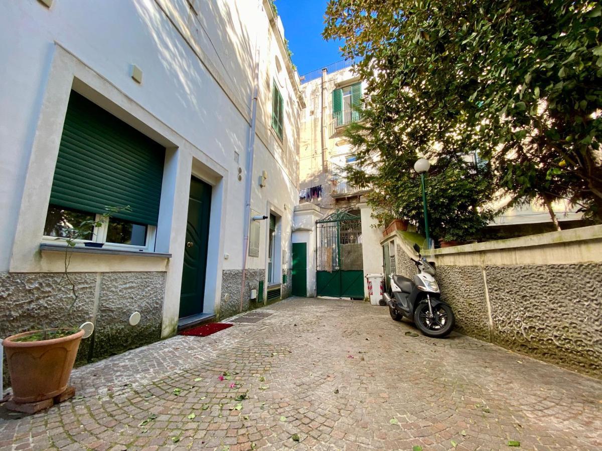 Borgo Belvedere Panzió Nápoly Kültér fotó