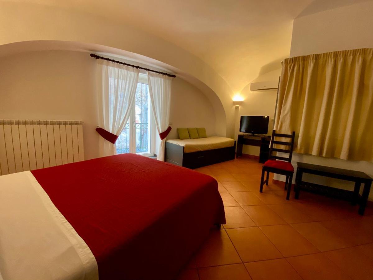 Borgo Belvedere Panzió Nápoly Kültér fotó